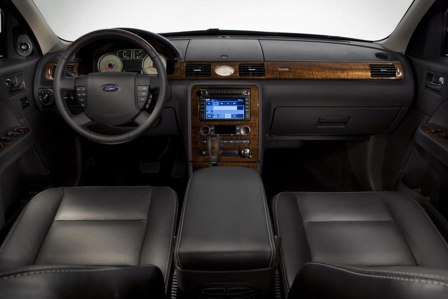  Ford Taurus 2008 года  (фото 16 из 57)